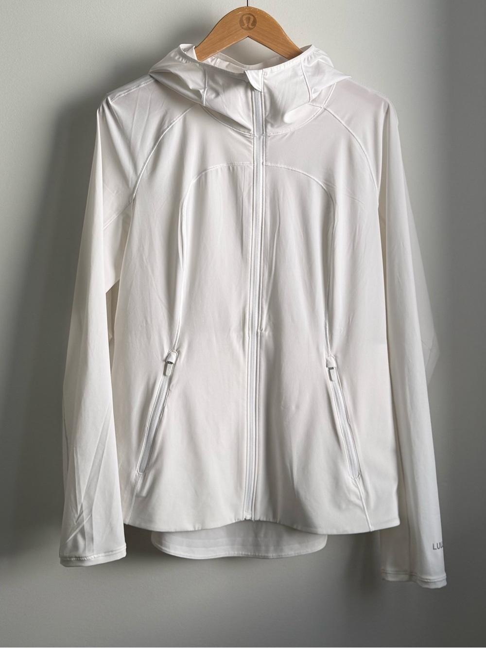 lululemon mist over windbreaker
